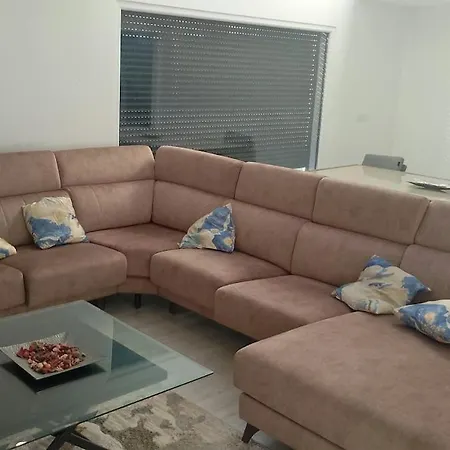 Villa Aroeira - 3 Suites, Living Room, Pool - 4 Guests Almada